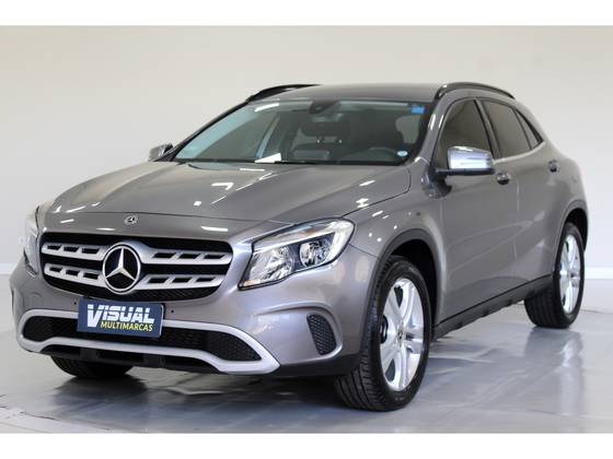 MERCEDES-BENZ GLA 200 1.6 CGI FLEX STYLE 7G-DCT MERCEDES-BENZ GLA 200 1.6 CGI FLEX STYLE 7G-DCT